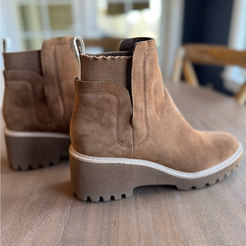 Dolce Vita Huey camel suede bootie size 10